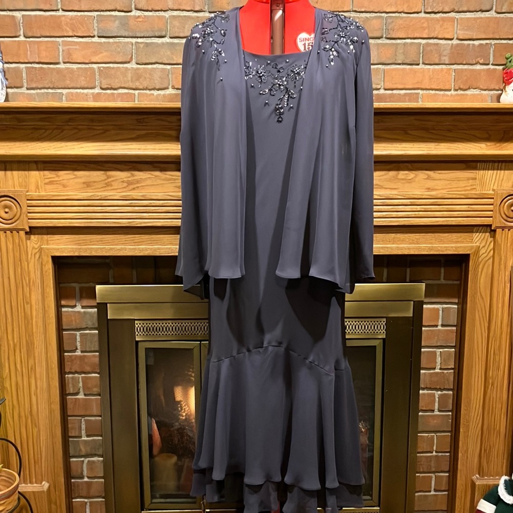 EUC Sz 18W SL Fashions dark gray chiffon gown w jacket